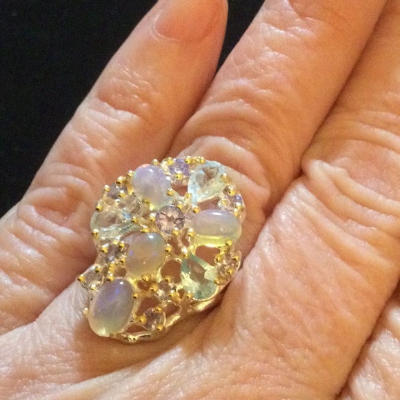 Genuine Natural Opal & Tanzanite Ring - Picture 8 of 11